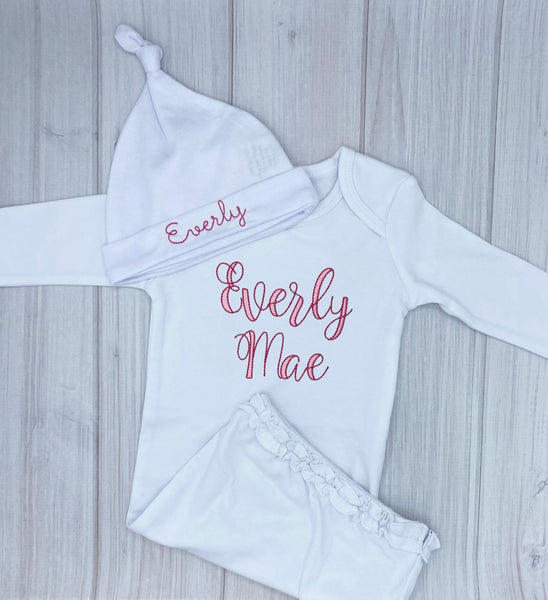 Personalized Newborn Coming Home Outfit, Baby girl coming home outfit, Personalized Baby Girl Sleeper Gown, Baby Gifts, Baby Girl Gown set