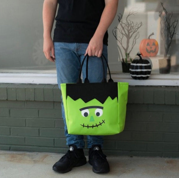 Personalized Trick or treat bag, Custom Trick-or-treat bucket, Personalized Halloween Bucket, Halloween Basket, Trick or treat tote bag